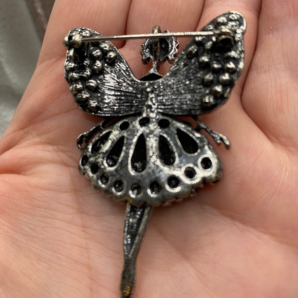 Ballerina brooch - Picture 3 of 3